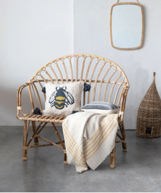 Pillow, Cotton Punch Hook w/Bee & Tassels