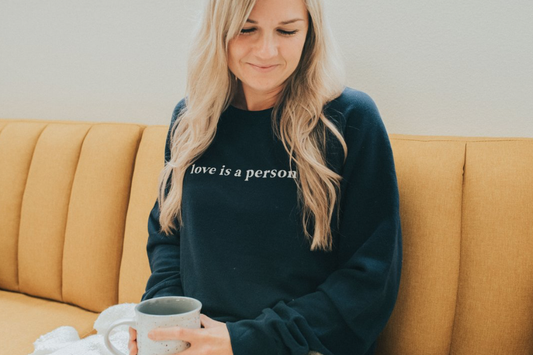Pullover, Love is a Person
